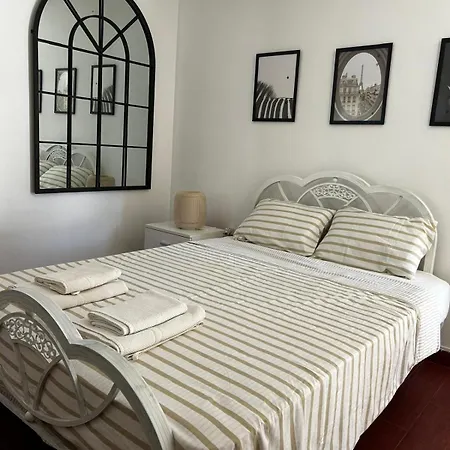 Beachfront Family Oasis - 2br For 4 Apartment *