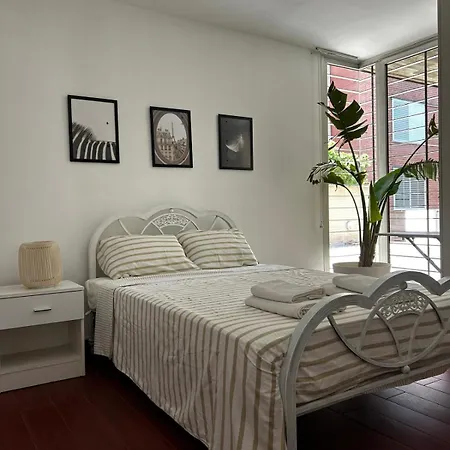 Beachfront Family Oasis - 2br For 4 Apartment
