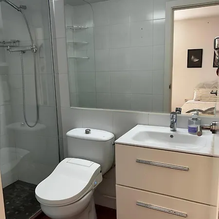 Apartment Beachfront Family Oasis - 2br For 4 Barcelona