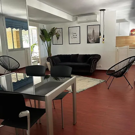 Beachfront Family Oasis - 2br For 4 Barcelone