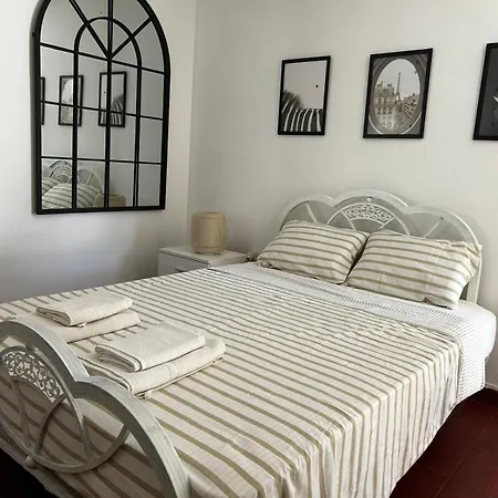 Beachfront Family Oasis - 2br For 4 *
